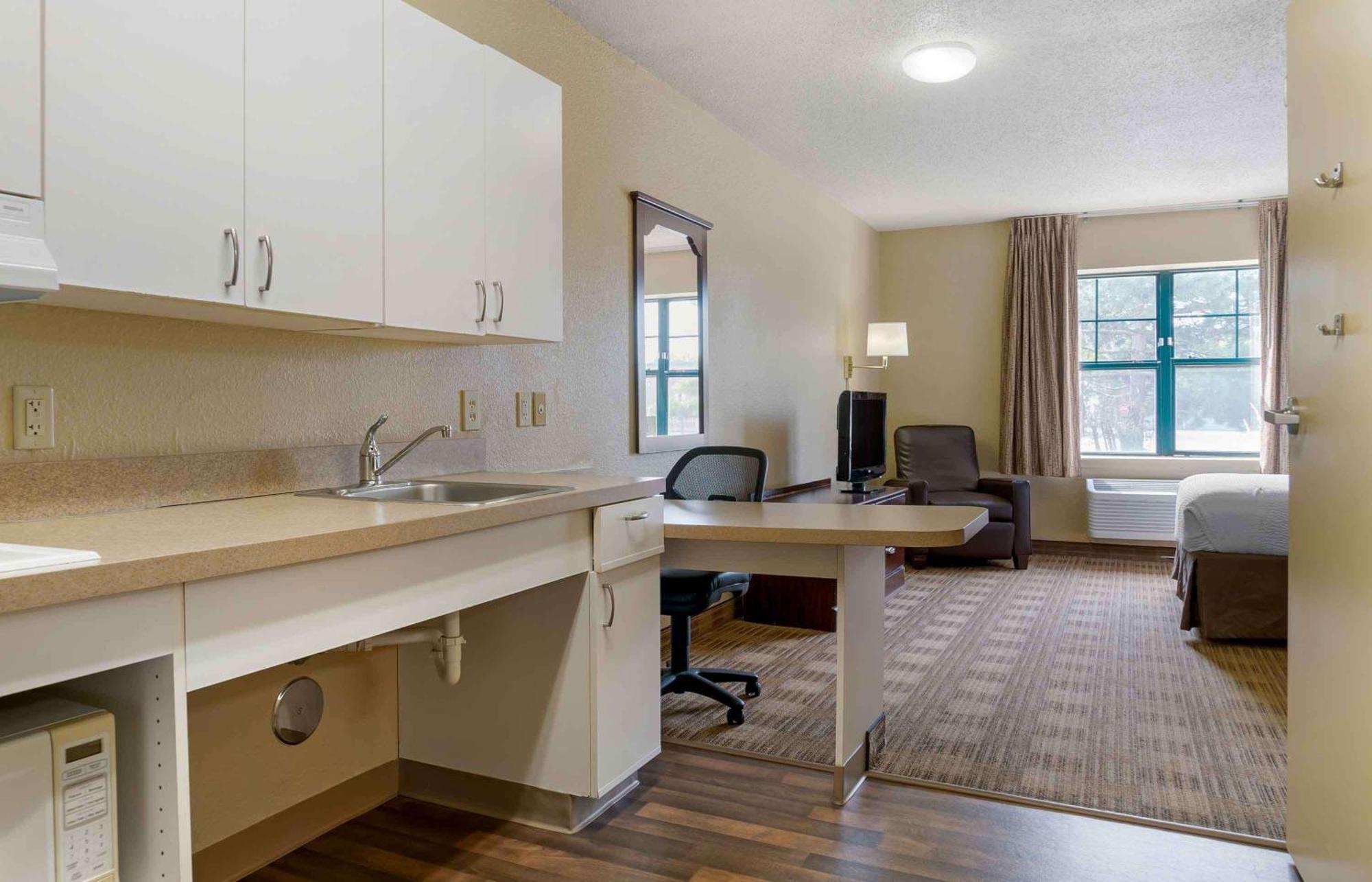 Extended Stay America Suites - Long Island - Bethpage Exterior photo