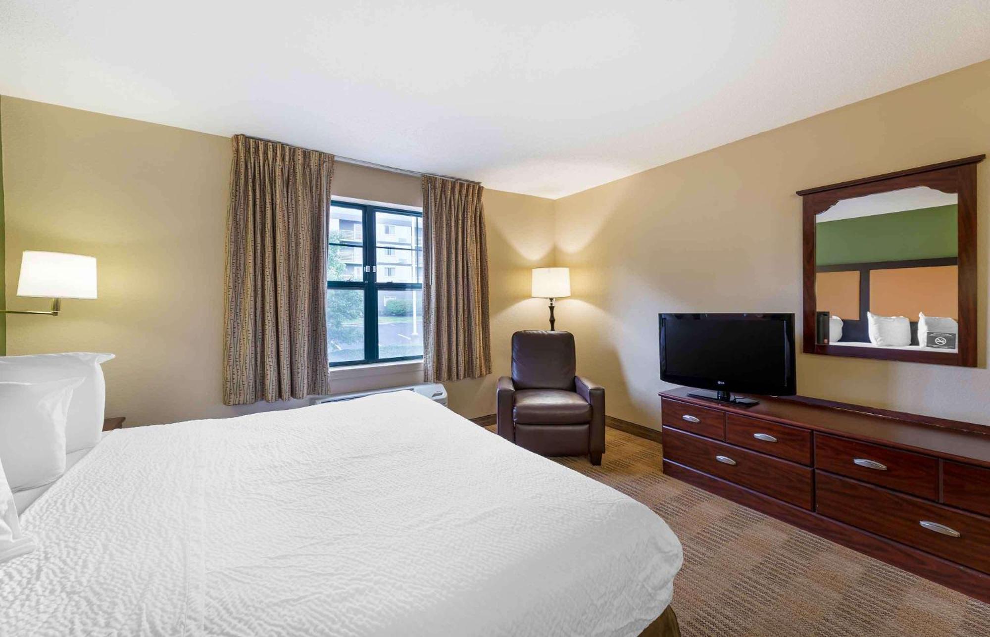 Extended Stay America Suites - Long Island - Bethpage Exterior photo