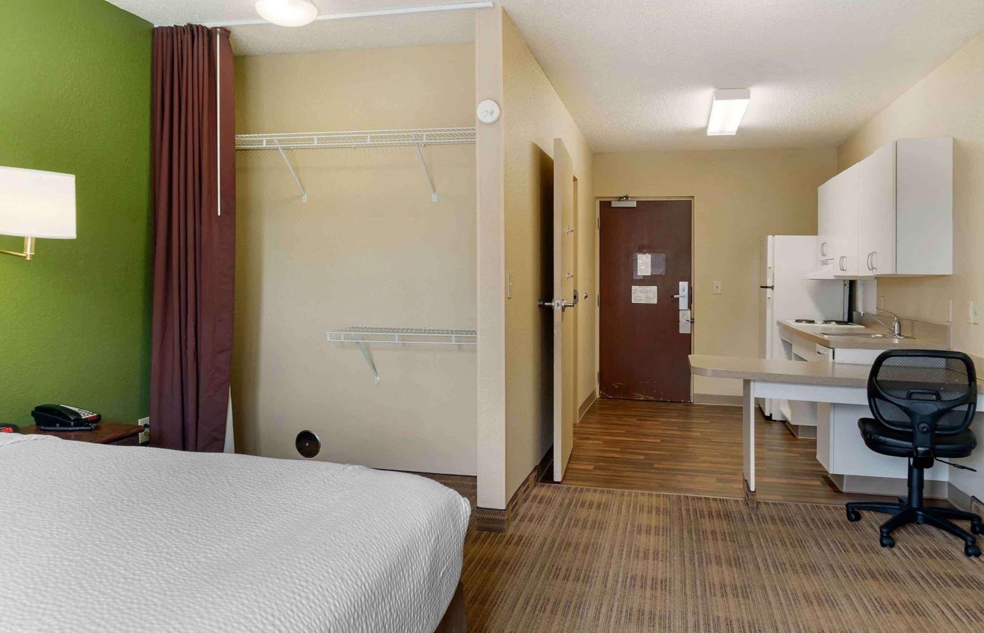 Extended Stay America Suites - Long Island - Bethpage Exterior photo